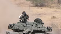 Thổ Nhĩ Kỳ và Kazakhstan "bắt tay” nâng cấp xe tăng T-72