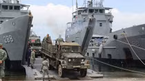 Philippines điều 2 tàu đổ bộ hạng nặng chống nhóm khủng bố Maute