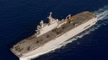 Nga đóng tàu sân bay trực thăng đầu tiên