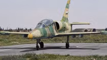 Máy bay quân đội Syria bị phiến quân bắn rơi ở Hama