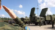 Nga bất ngờ triển khai một tiểu đoàn tên lửa siêu hiện đại đến Crimea 