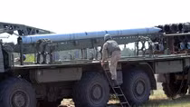 Ukraina chuẩn bị dùng pháo đa nòng chiến lực mới chống “phiến quân” miền Đông