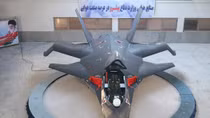 Iran tiết lộ máy bay chiến đấu đa năng ngang cơ với F-22 của Mỹ