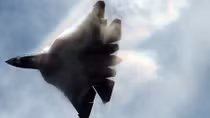 Quân đội Nga công bố video cho thấy khả năng đáng kinh ngạc của Su-57