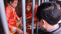 Hàng vạn chiếc ấn đền Trần đến tay du khách
