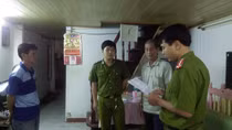  Cầm vàng giả lấy hơn 1 tỷ đồng 