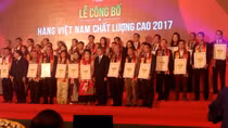 Trao tặng danh hiệu Hàng Việt Nam chất lượng cao