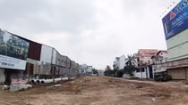 Phát hiện thi thể trẻ sơ sinh chôn vùi dưới đất công trình