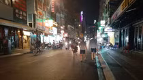 Phố Tây đìu hiu vì COVID-19