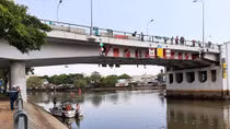 Đôi nam nữ lao xuống kênh Tàu Hủ mất tích