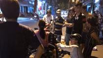 Tạm giữ người đàn ông dâm ô bé gái 9 tuổi