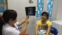 Tăng giá viện phí bước 2 không ảnh hưởng đến đối tượng chính sách và người nghèo