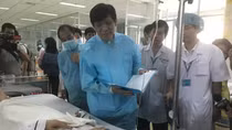 Dịch sốt xuất huyết bùng phát với nhiều bất thường