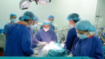 Bệnh viện Việt Đức mổ nội soi nền sọ qua mũi thành công