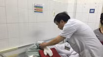 Sắm "bom" trong các cuộc vui: "Điếc không sợ súng"!