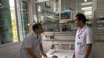 Ca cấp cứu hy hữu: Cháu bé bị giun đâm thủng ruột thừa