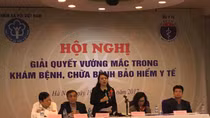 Nhiều vướng mắc trong khám, chữa bệnh bảo hiểm y tế: “Tại anh, tại ả”