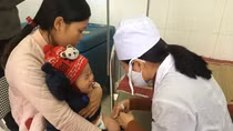 Tỉ lệ phản ứng sau tiêm vaccine ComBE Five nằm trong giới hạn