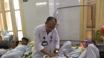 BS Việt cứu sống bệnh nhân mắc sốt xuất huyết ở Bỉ nhờ "hội chẩn đặc biệt"