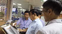 Mỗi ngày, khoảng 2.000 lượt người đến khám tại Bệnh viện da liễu Trung ương