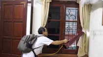 Điện thoại cho chính quyền nếu bị vòi tiền phun thuốc diệt muỗi 