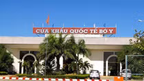 Thay đổi trong quy định xuất nhập cảnh Việt Nam-Lào