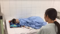 Lại thêm một cháu bé bị chó cắn nát đùi