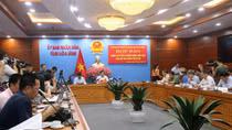 Vận động nhân dân cung cấp thông tin vụ đổ trộm dầu thải đầu nguồn nước Sông Đà