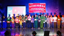 Công an Hà Giang tổ chức nhiều hoạt động ý nghĩa thăm hỏi, tặng quà các gia đình chính sách