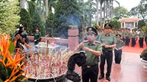 Cục Truyền thông CAND dâng hương tưởng niệm các Anh hùng liệt sỹ