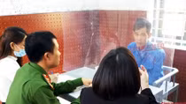 Làm rõ hành vi giết cháu bé 11 tuổi của gã hàng xóm 