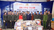 Sẻ chia "Hơi ấm tình chiến sỹ" tại vùng cao Bắc Hà