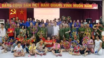Mang Tết Trung thu đến với trẻ em khuyết tật
