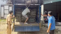 Phát hiện hơn 2 tấn nguyên liệu thuốc lá nhập lậu