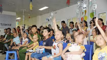 Thắp sáng ước mơ cho các em nhỏ có hoàn cảnh khó khăn