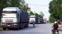 Kiên quyết xử lý lái xe quá tải không hợp tác, gây lộn xộn