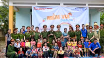 Mang sân chơi đến với trẻ vùng cao trước thềm năm học mới