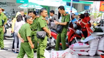 Chủ cơ sở kinh doanh gạo bị người làm công đâm trọng thương