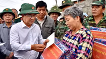 Phó Thủ tướng Trịnh Đình Dũng kiểm tra công tác ứng phó cơn bão số 6 tại Bình Định