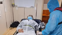 Xuyên đêm trên biển, kịp thời cứu nạn người nước ngoài