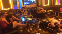 Karaoke Hoàng Kim "tổ chức" tiếp khách xài ma túy giữa mùa dịch