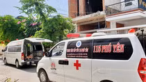 Sập giàn giáo công trình xây dựng, 4 người bị thương 