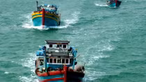 Ngư dân đón Tết trên biển chờ đón lộc đầu xuân