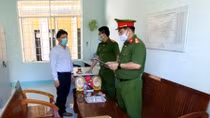Khởi tố Hạt trưởng Hạt kiểm lâm huyện Tây Hòa cùng 4 cán bộ