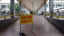  Đưa vợ chồng chủ quán cơm ở Ninh Thuận đi cách ly tập trung