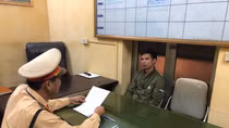 CSGT phát hiện, bắt đối tượng truy nã