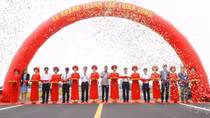 Chính thức thông xe cầu Thịnh Long nối liền hai bờ Ninh Cơ