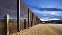 10 tỷ USD cho bức tường biên giới với Mexico-Mỹ