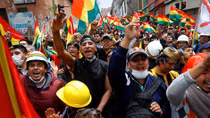 Số người chết trong biểu tình ở Bolivia không ngừng tăng