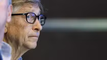 Tỷ phú Bill Gates từng cảnh báo Tổng thống Trump về đại dịch năm 2016